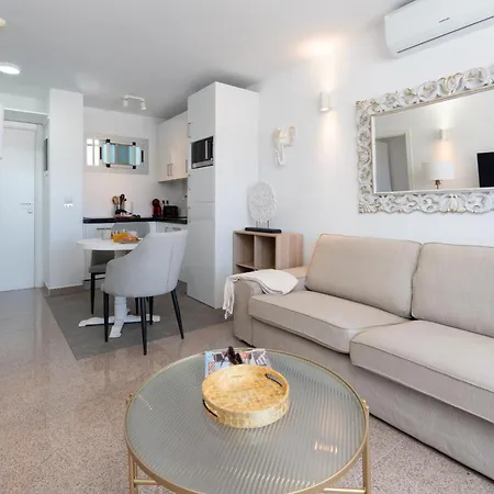 Palm View Camelias Apartment